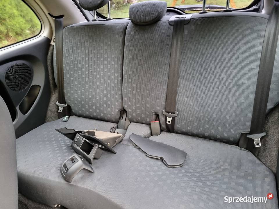 CZĘŚCI NISSAN MICRA benzyna 1240 59KW 2004r Rok produkcji 2004 Czarny Las