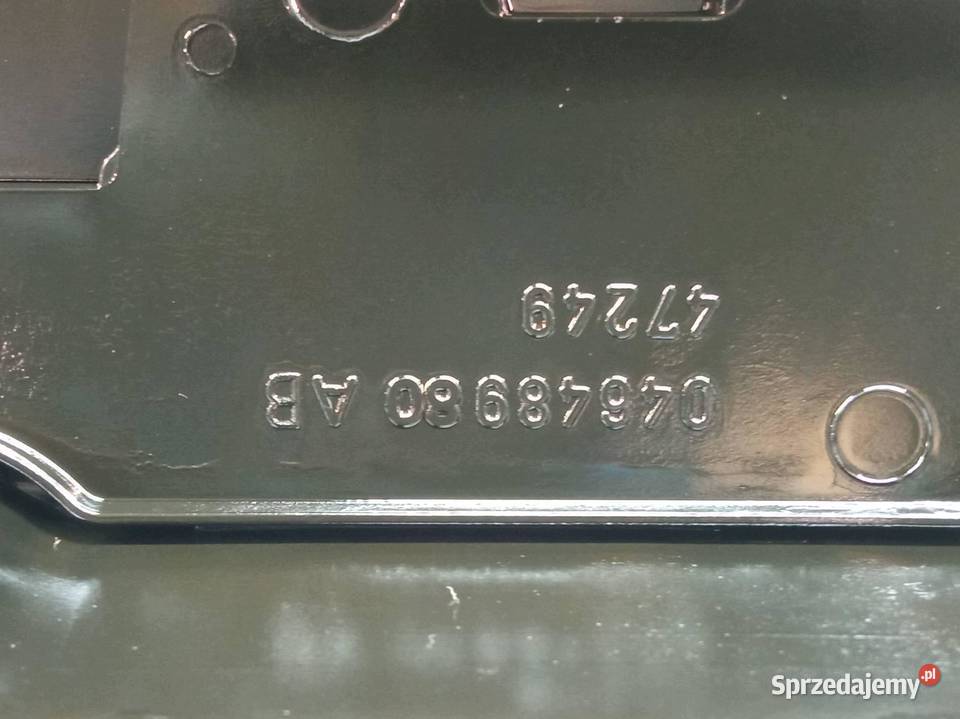 POKRYWA ZAWORÓW 04648980AB 38 V6 Dodge Grand Motoryzacja