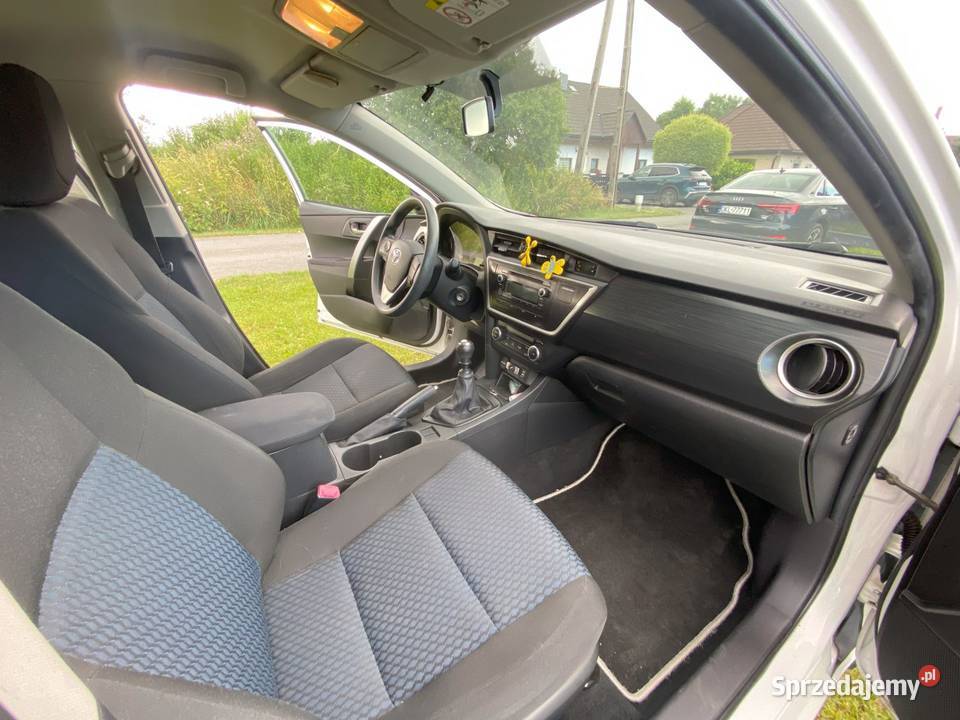 Toyota Auris 133 VVTi Life 2014 Salon Polska Kłodzko
