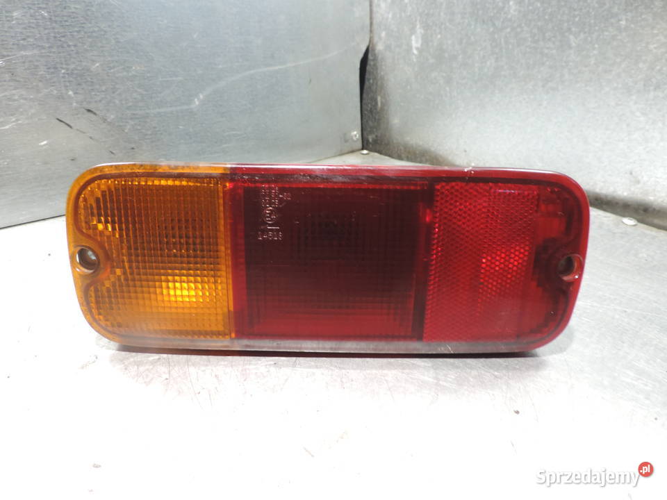LAMPA LEWY TYŁ W ZDERZAKU SUZUKI GRAND VITARA 1 Rok produkcji 2004 Nowy Sącz sprzedam