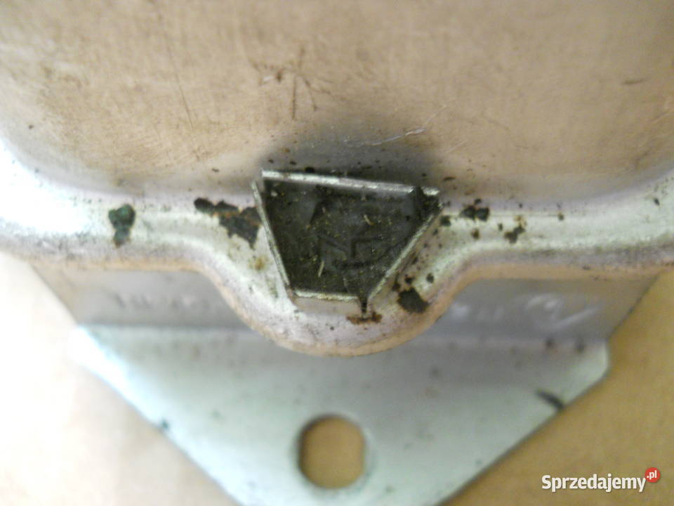 Regulator napięcia ładowania do Syreny Warszawy Biecz