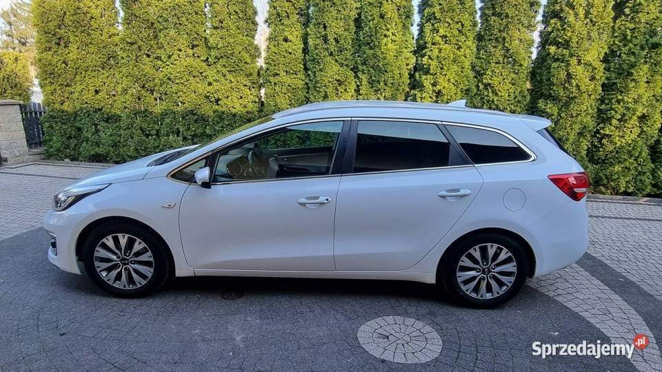 Kia Ceed Lift Navi Wzorowy Stan 16 135 GWARANCJA światła przeciwmgielne Kia Płońsk sprzedam