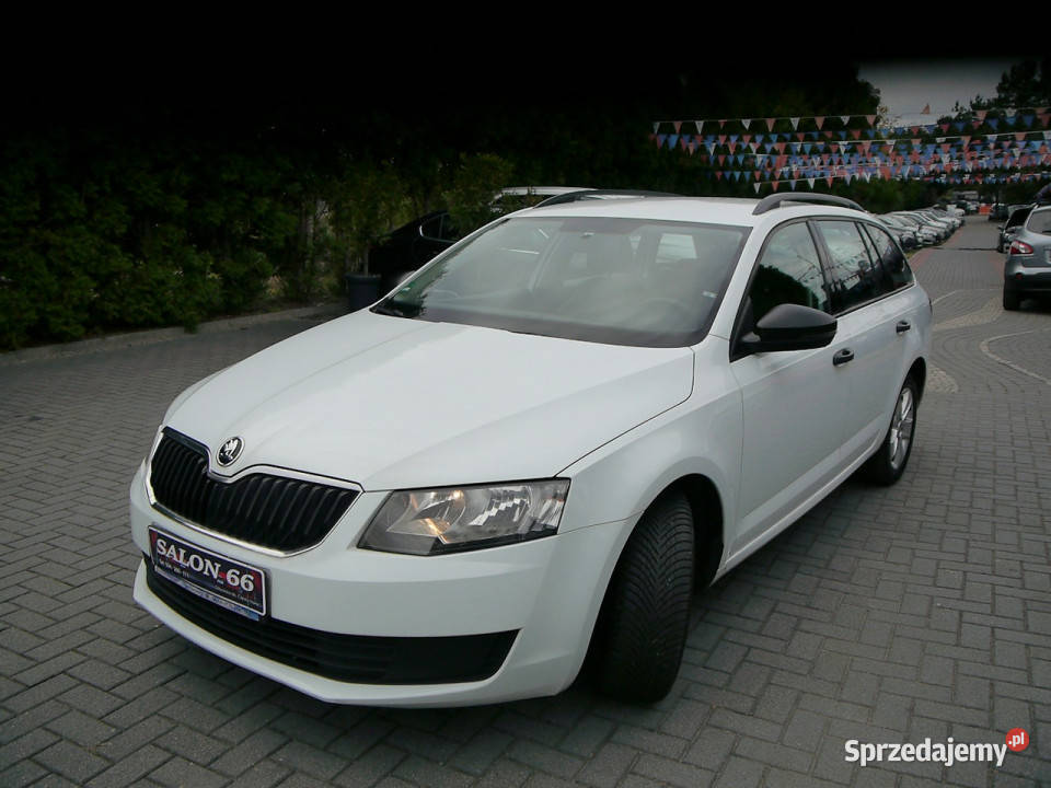 koda Octavia 16tdi Serwis ASO Bezwypadkowy Stan tempomat Częstochowa