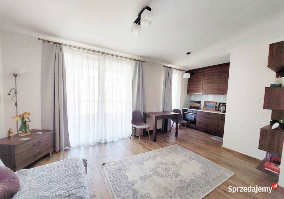 Czyżyny mieszkaniez balkonem meble w 30.9m2 Kraków