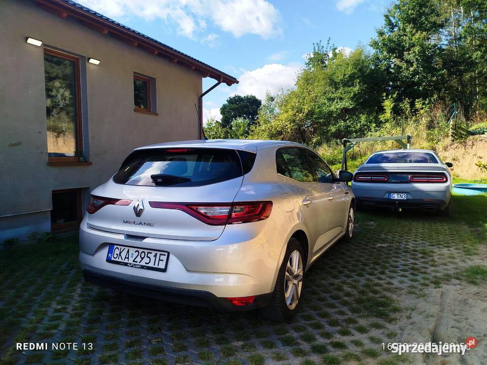 Renault Megane IV asystent parkowania Miechucino