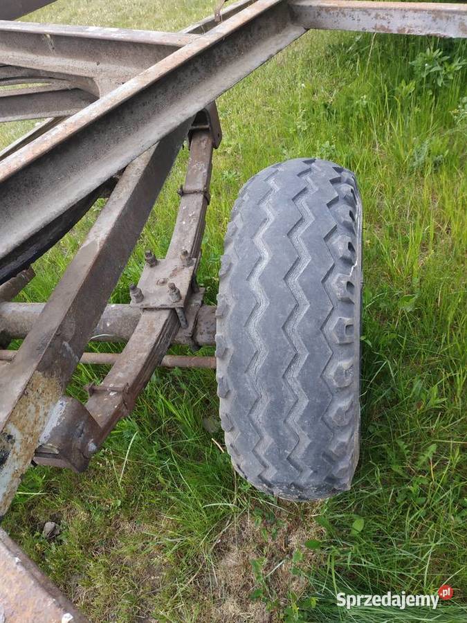 Przyczepa do bel balotów siana słomy nieuszkodzony Stare Siołkowice