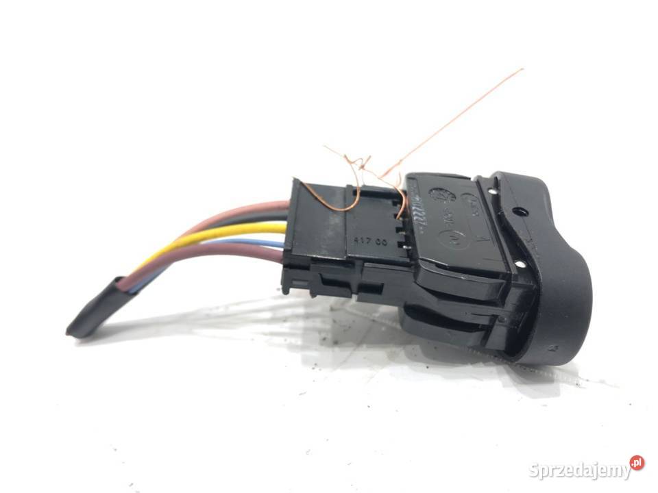 PRZEŁĄCZNIK SZYB DACIA DUSTER 1018 Hatchback