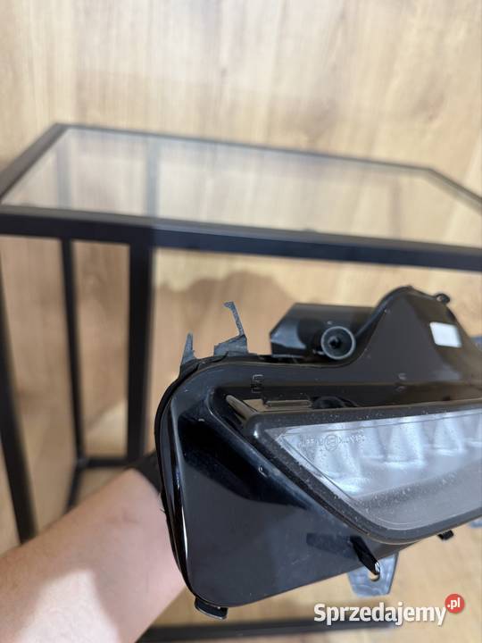 Halogen przedni prawy Skoda Octavia IV 5E394170 Rok produkcji 2022 dolnośląskie Wrocław sprzedam