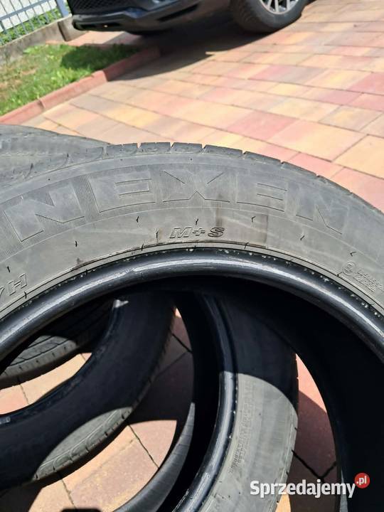 Sprzedam komplet opon całorocznych Nexen 22555 18cale sprzedam