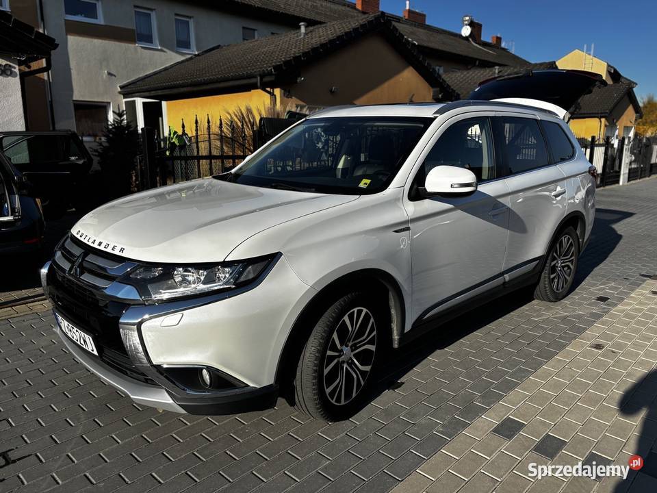 Mitsubishi Outlander 20 Intense Navi 4WD CVT LPG SUV Komorniki