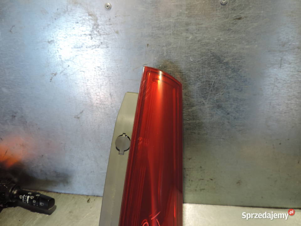 LAMPA PRAWY TYŁ KIA CEED I FL KOMBI sprzedam