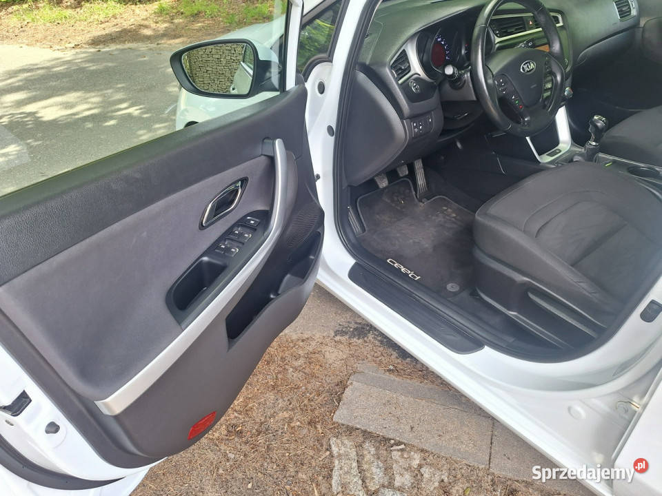 Kia Ceed 14 CVVT Edition 7 II 2012 gniazdo AUX śląskie Siewierz sprzedam