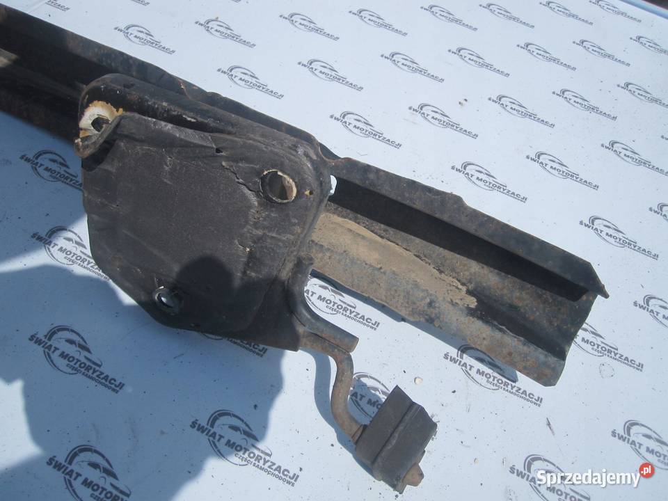 BMW E91 LIFT 11r belka zderzaka tył 7058467