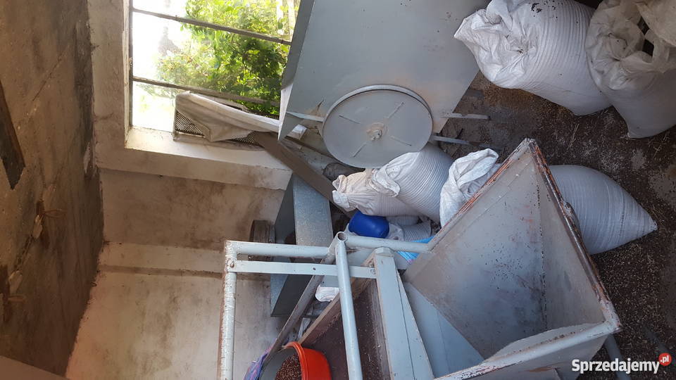 Sprzedam Kaszarnię Szczyty