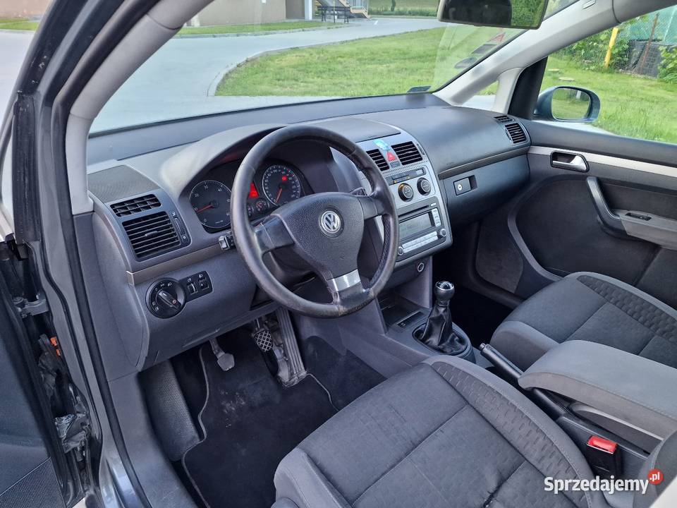 VW Touran Lift 19 TDI 140 Klimatronic Alufelgi elektryczne lusterka Ryglice sprzedam