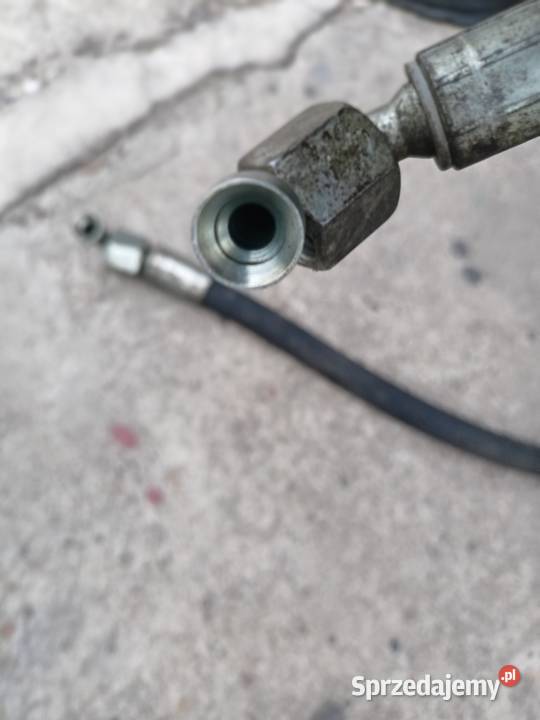 Dwa zakute przewody hydrauliczne wysokiego Tarnobrzeg