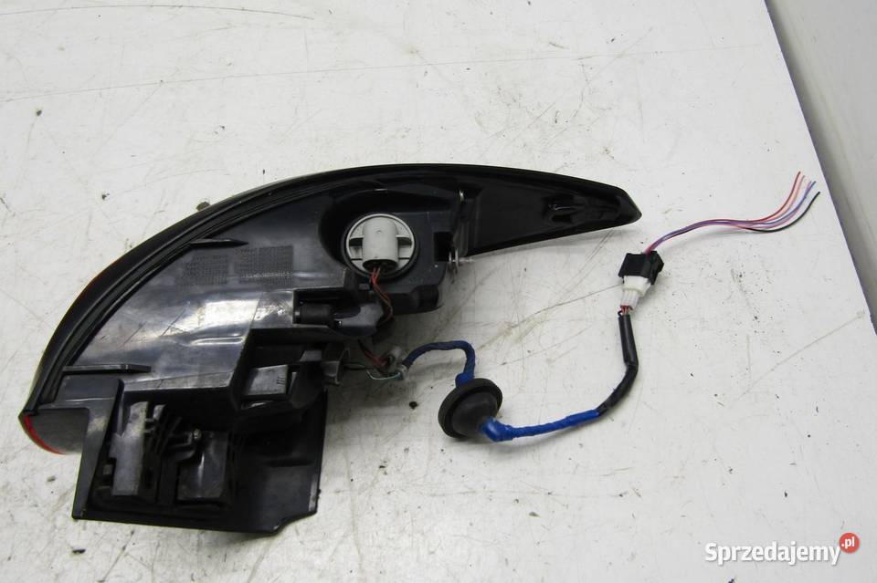 LAMPA TYLNA PRAWY TYŁ LED MAZDA CX5 CX5 II KF