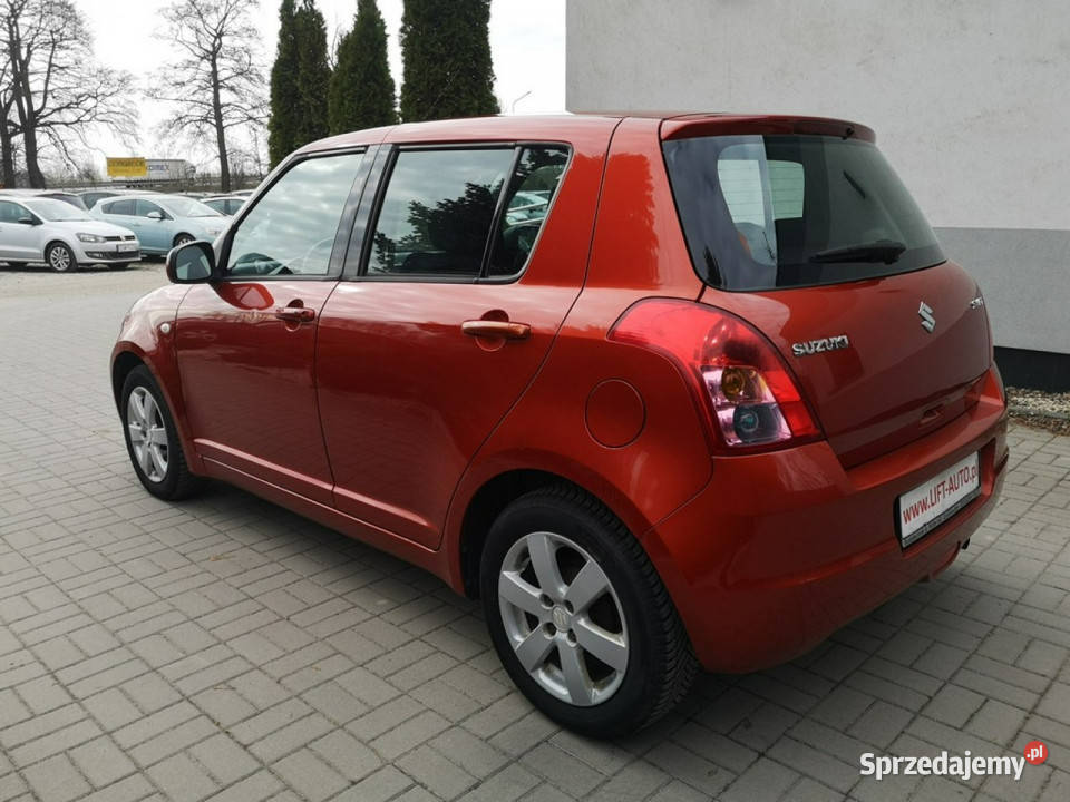 Suzuki Swift 1328 16v 92 Klimatyzacja Alu Felgi 1328cm3 Samochody osobowe sprzedam
