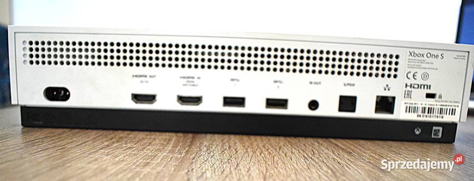 Xbox One S 500GB pad gra Forza okablowanie i Chełmno sprzedam
