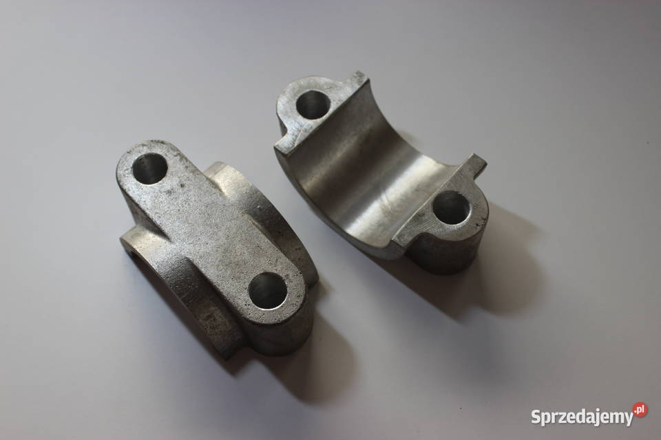 84446877 Obudowa tulei metalowo gumowej nieuszkodzony Jelenia Góra