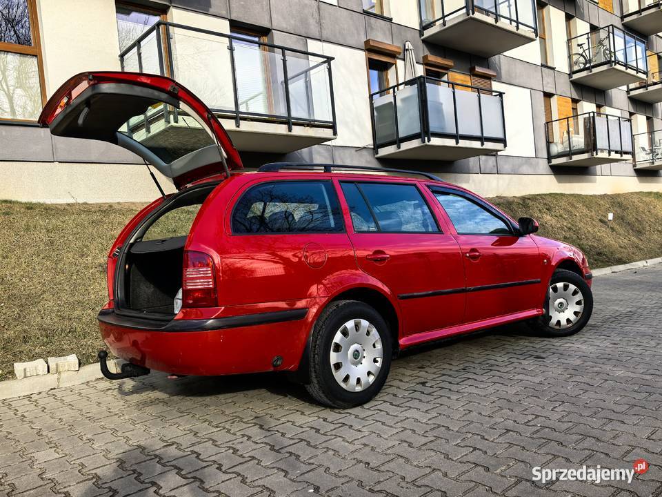 Skoda Octavia 2009 Tour 16 MPI GAZ Klima HAK Poznań