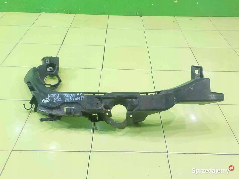 BMW 3 E92 MPAKIET 07r 2D slizg pod lampe prawy Suków