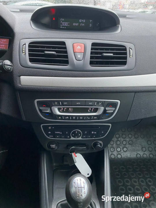 Renault Megane benzynka cz deszczu zmierzchu PDC aluminiowe felgi Megane Żory sprzedam