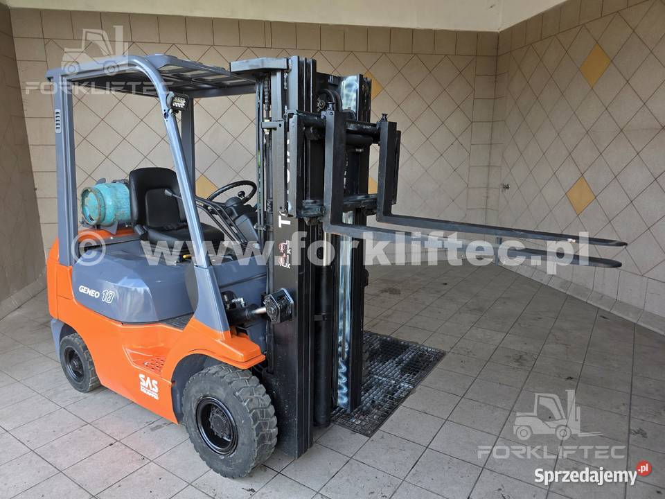 Wózek widłowy TOYOTA 7FGF18 1750 Triplex TOYOTA Toyota Lędziny