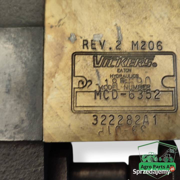 Sekcja rozdzielacza 322281A2 VICKERS MCD6619 Rolnictwo Ciechanowiec sprzedam