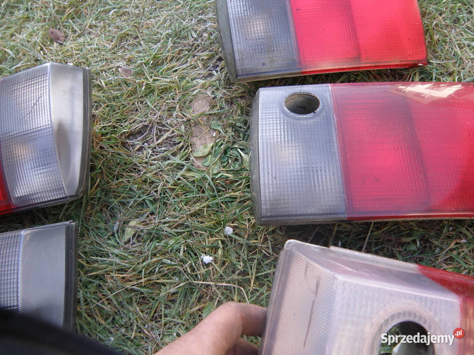 Lampa tylna prawa lewa Audi 80 B4 sedan 9094 Kraków