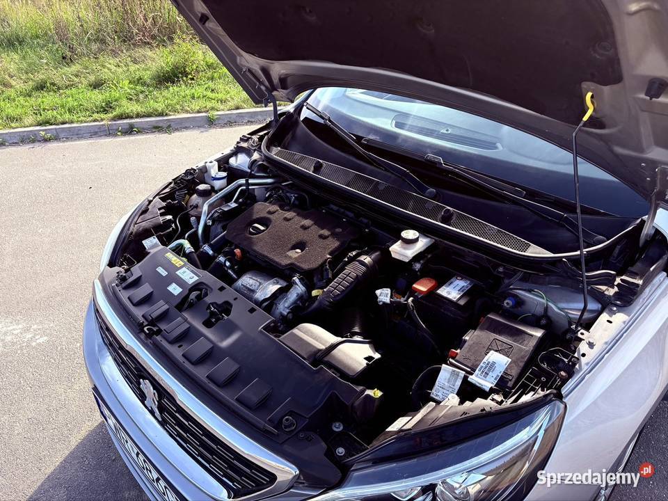 Peugeot 308 Hatchback 15 bHdi Full Led Navi Września
