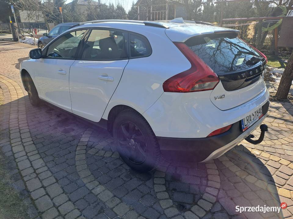 Volvo V40 16 D2 115 euro 5 2013 250 Hak 2 kpl lubelskie Borki