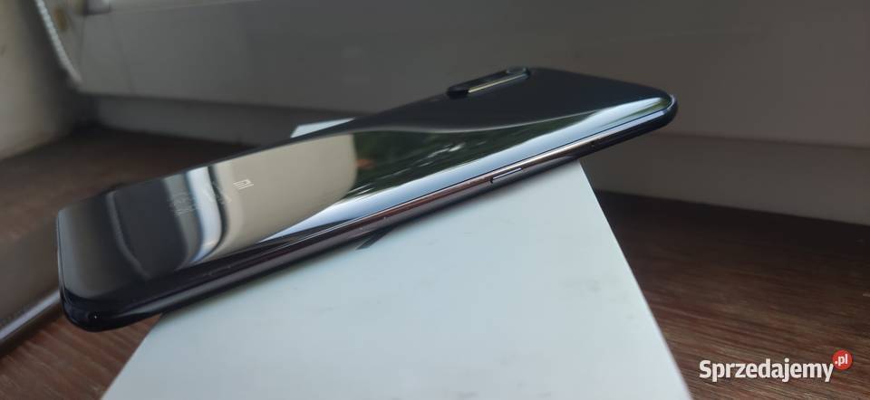 Xiaomi Mi 9 6128 w stanie idealnym Telefony i Akcesoria Czarnków sprzedam