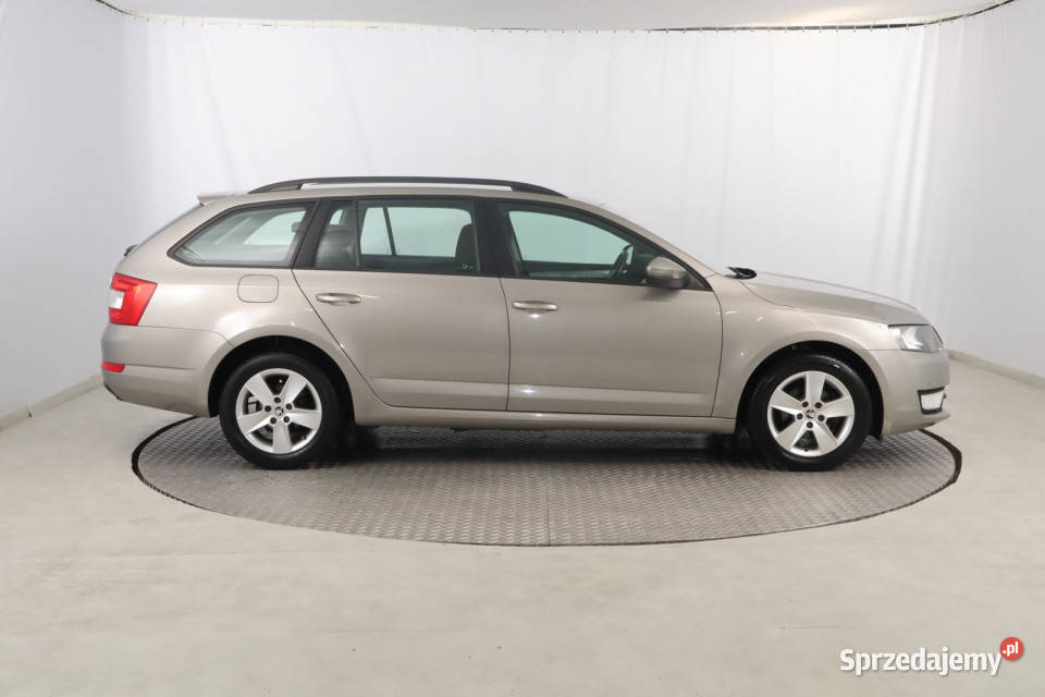 Skoda Octavia 16 TDI bluetooth