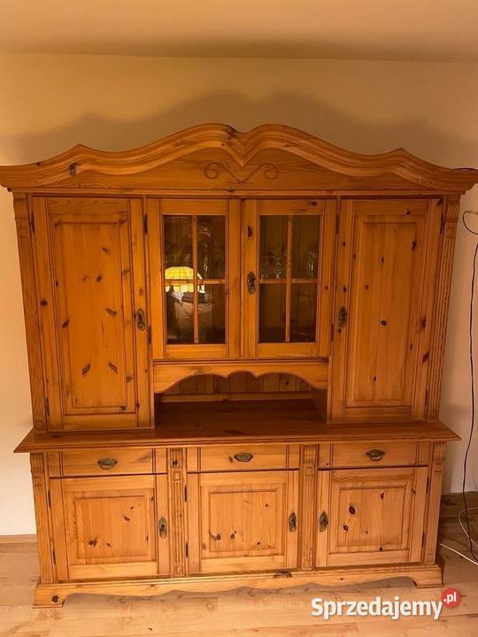 ładna witryna sosnowa kredens podświetlony z Sypniewo