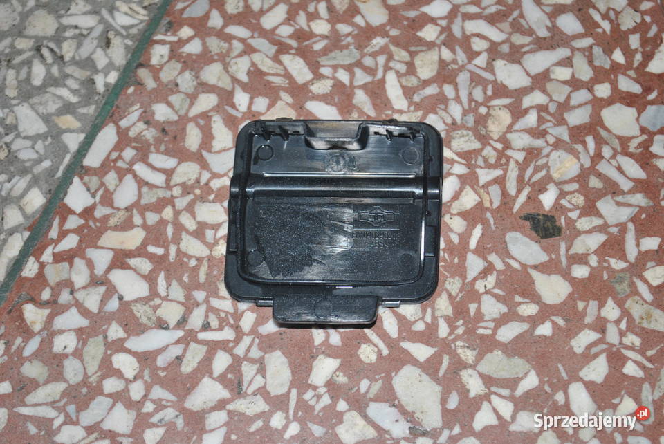 Zaślepka haka do holowania tylnego zderzaka BMW osobowe