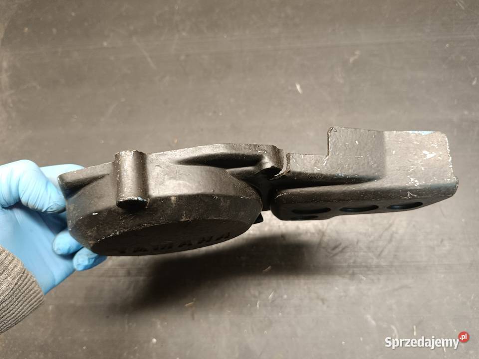 Pokrywa magneta dekiel kapa osłona lewa silnik Gołaczewy sprzedam