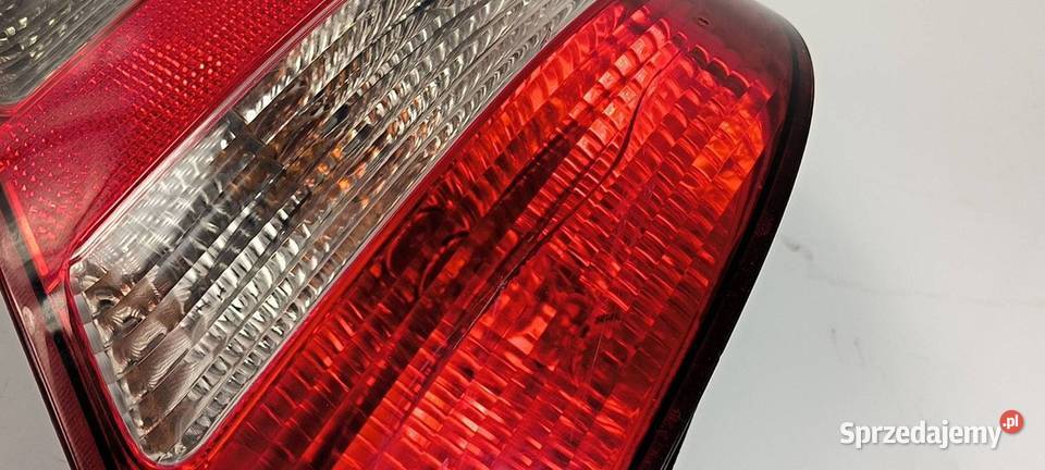 LAMPA PRAWA TYŁ MERCDESBENZ C 160 Lipno