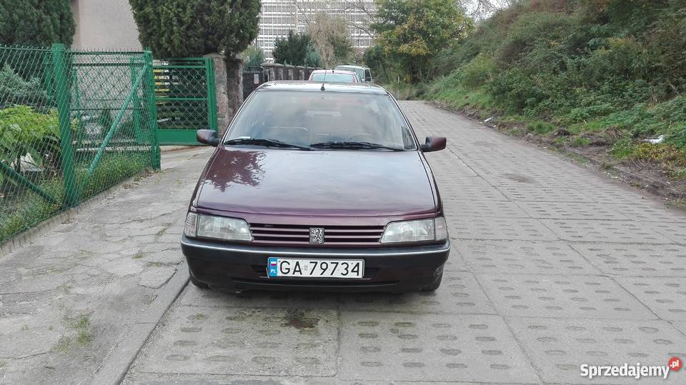 Sprzedam Peugeota STI sedan 19 benzyna 120 Sedan / Limuzyna