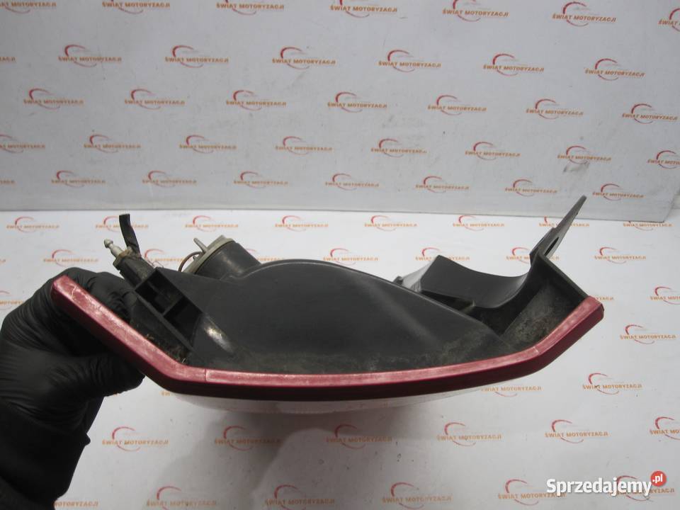 LAND ROVER DISCOVERY 08r lampa prawa tył V243 Kielce