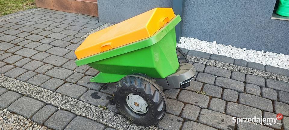 Zestaw zabawek ogrodowych dzieci traktor sprzedam
