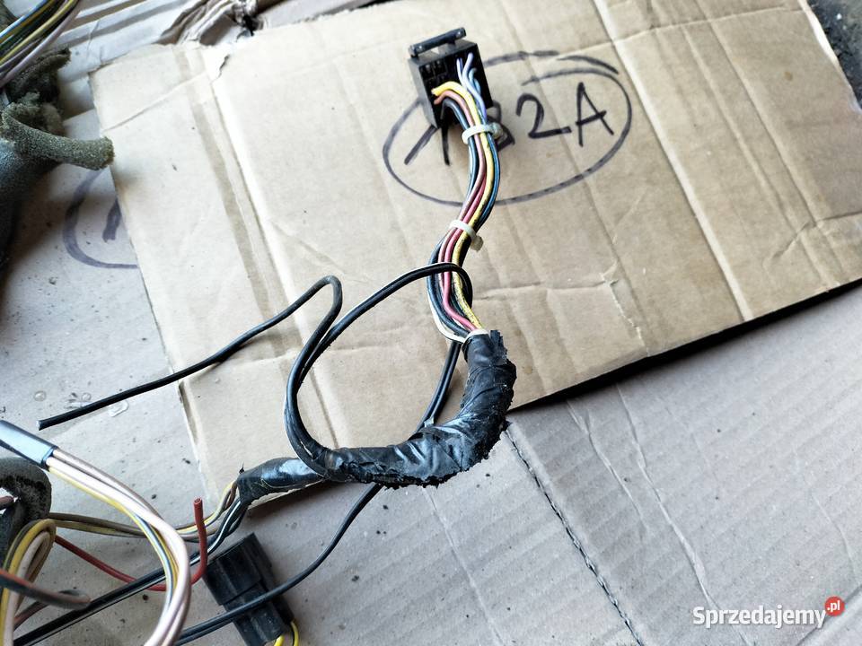 GOLF 2 JETTA 2 13B INSTALACJA WIĄZKA ELEKTRYCZNA osobowe lubelskie Kamień-Kolonia