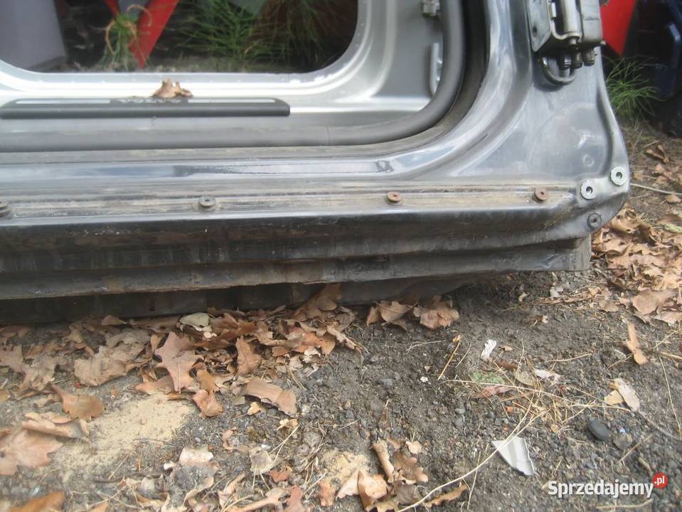 audi a4 b6 0205r małysz próg słupek prawy lewy Progi