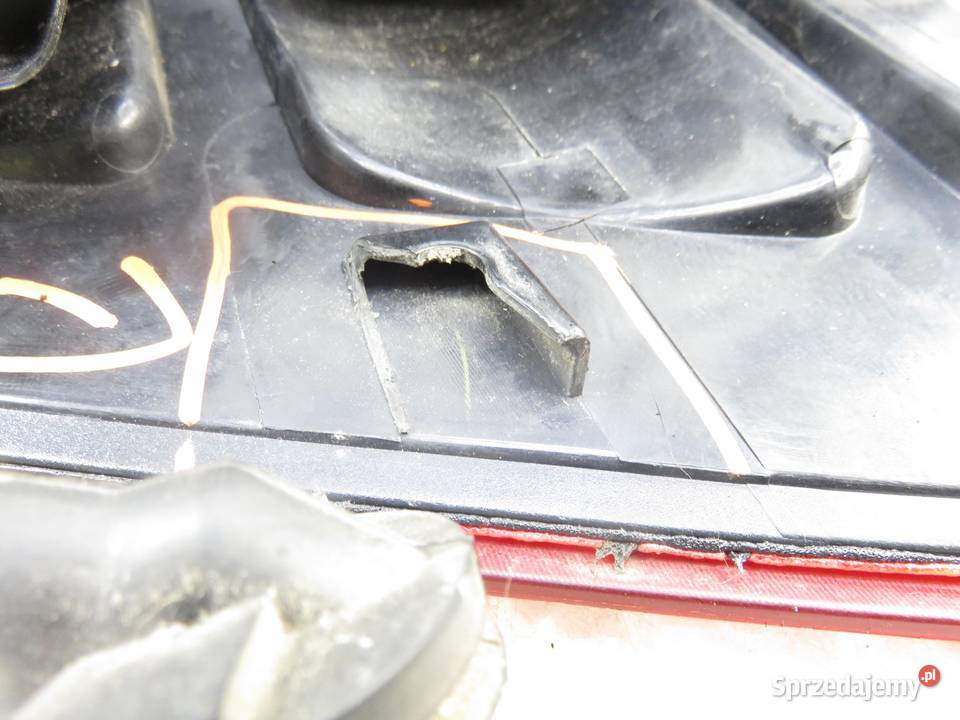 LAMPA LEWA TYLNA SUZUKI GRAND VITARA II