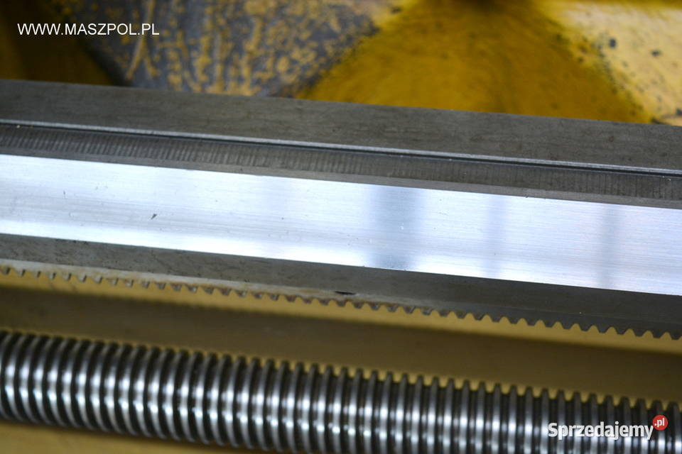 Tokarka uniwersalna TUM 35 D1 x 1000 FAMOT Głowno