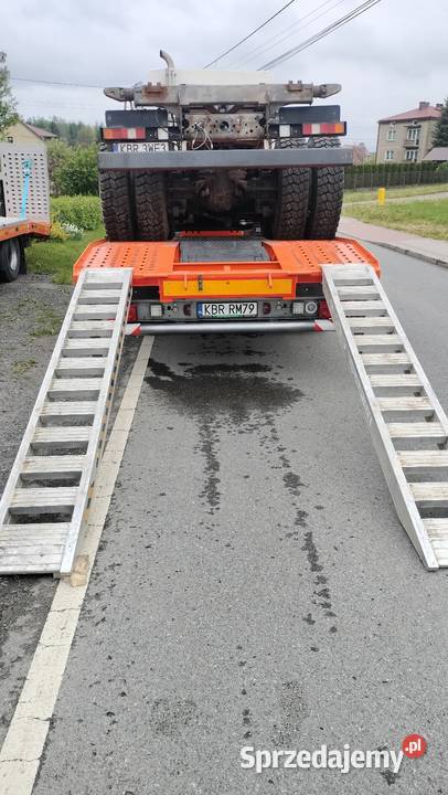Naczepa niskopodwoziowa jednoosiowa Brzesko