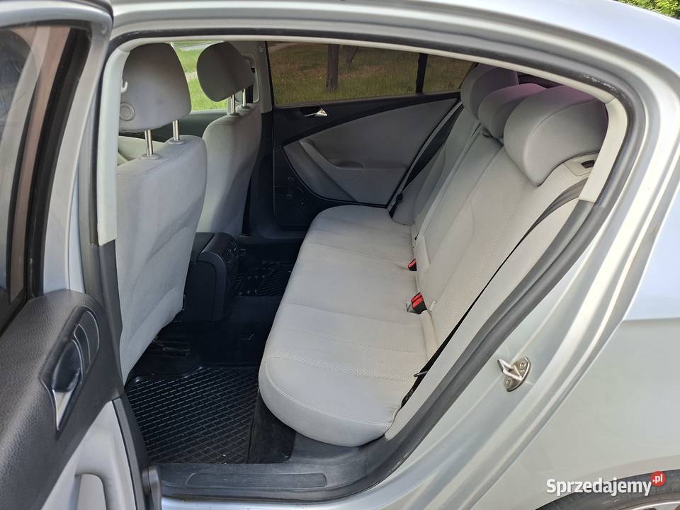 Volkswagen Passat B6 16 benzyna Sedan stan klimatyzacja