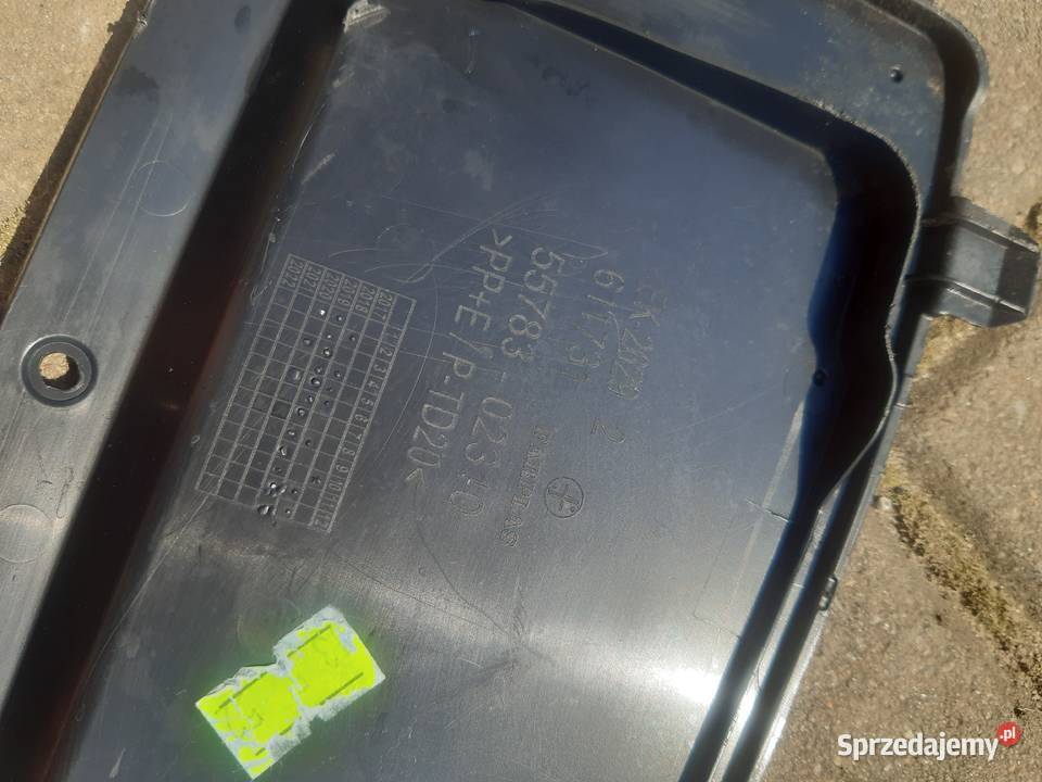 Toyota corolla e21 zaslepka osłona podszybia Rok produkcji 2019 Zamość