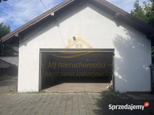 Dom wolnostojący Książenice 300m2 Rok budowy 2000