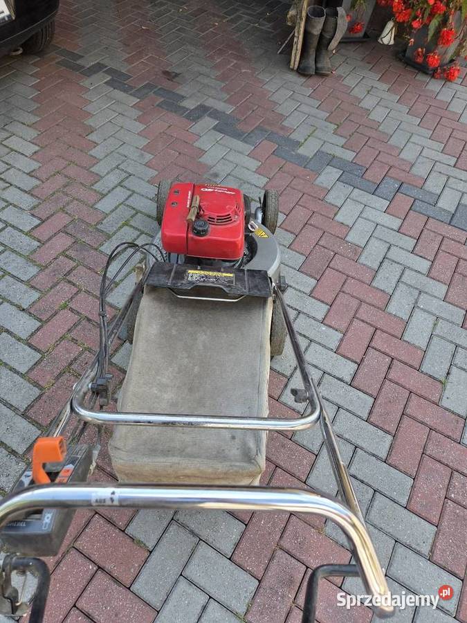 Profesionalna kosiarka Honda hr2150 na części Molna